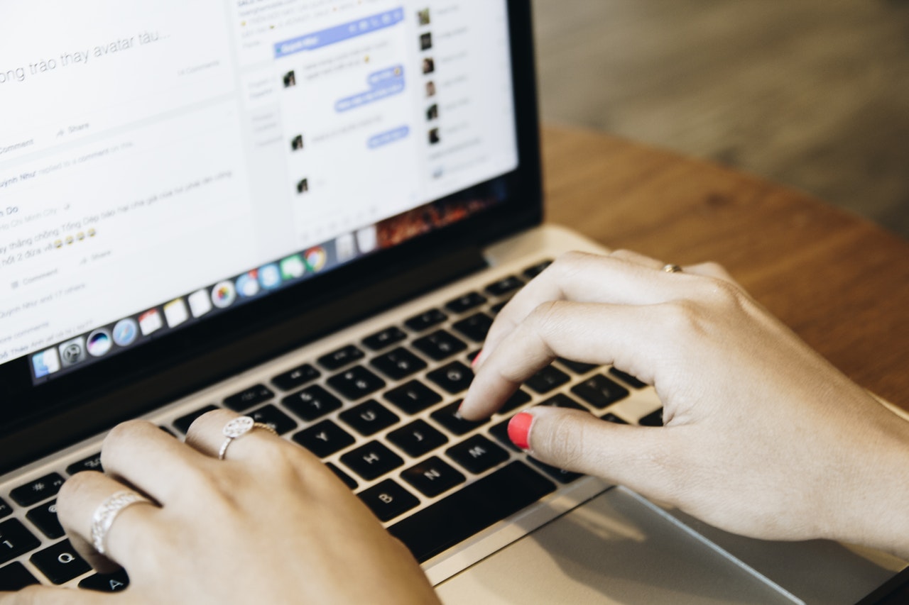 E-Commerce Trends That Need to Be On Your Business Site