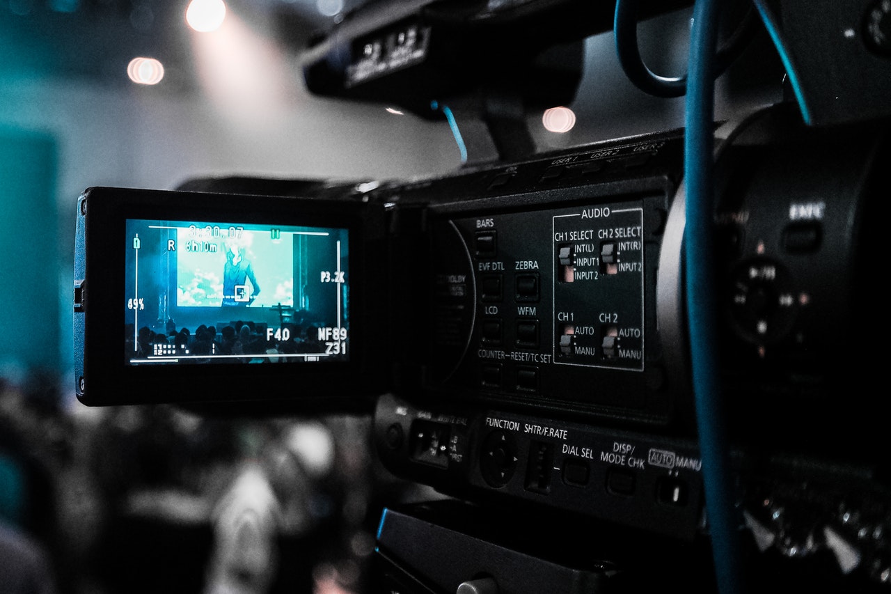 Movie Savvy 5 Reasons Why You Should Watch Movies at Home